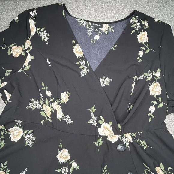 Torrid 2 Top 2X Black Floral Crepe Surplice Midi Peplum Blouse Faux Wrap Boho - Picture 1 of 12